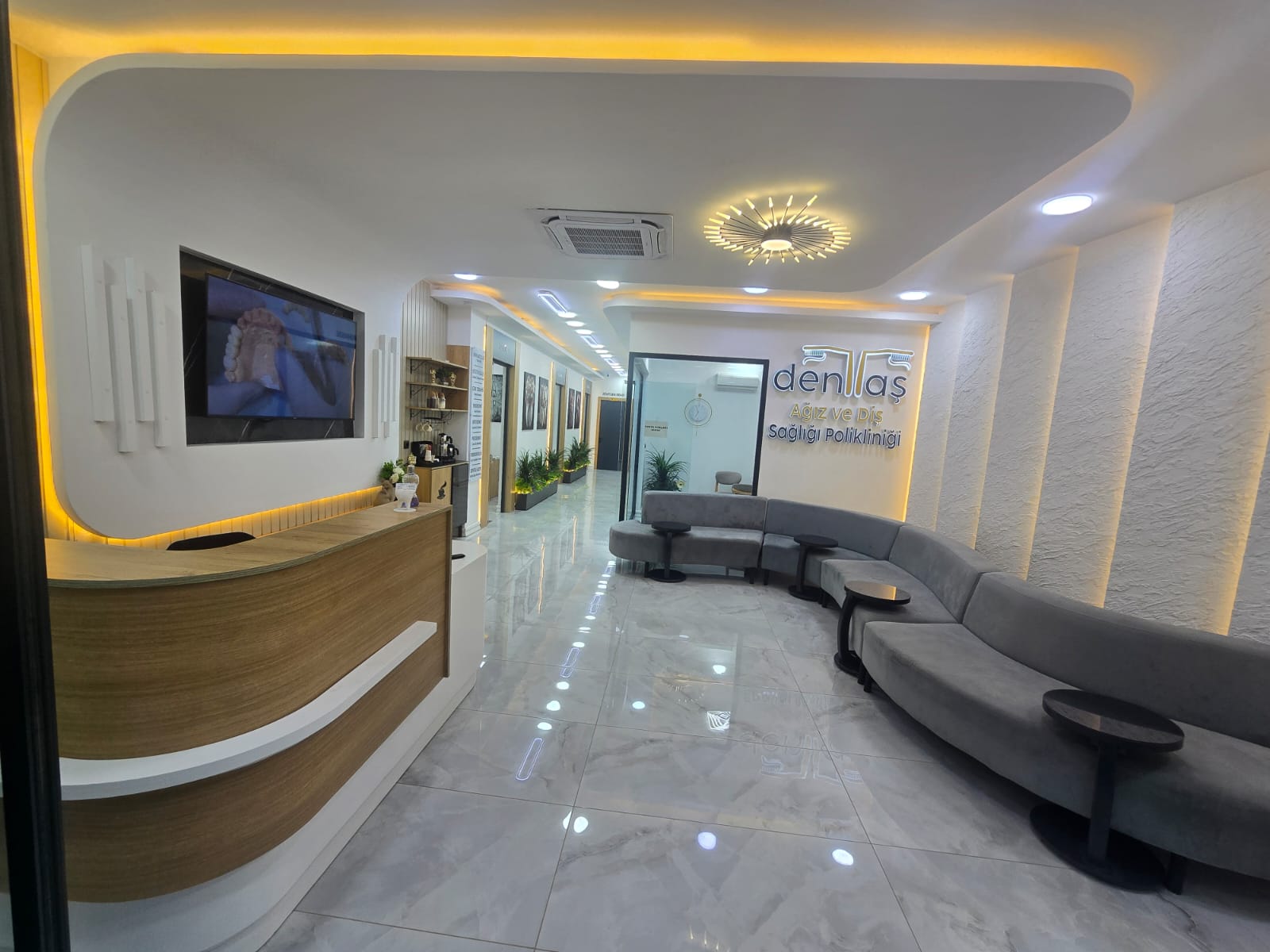Denttaş Ağız ve Diş Sağlığı Polikliniği modern ve steril tedavi odası